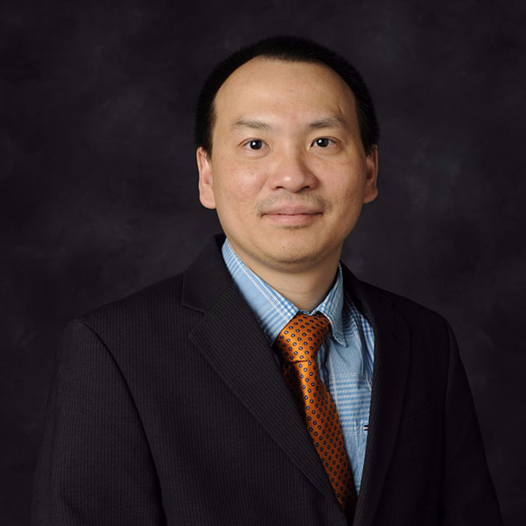 Headshot of Phuong Nguyen